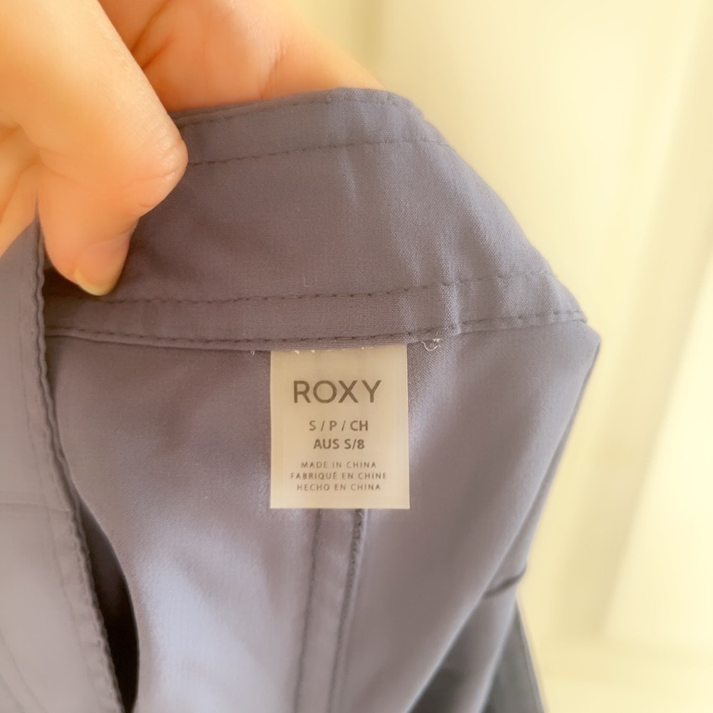 Roxy Women's Deep Blue Athletic Shorts - Picture 2 of 4